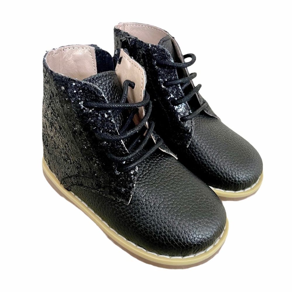 NWOT Tiny Toes Black Glitter Nila Boots